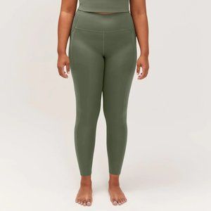 NWT Girlfriend Collective Compressive Pocket Legging in Thyme
